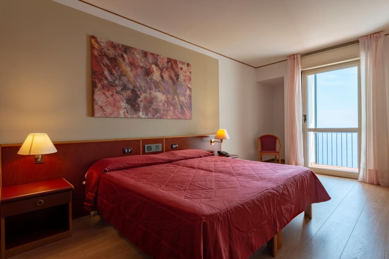 Hotel Torre Normanna Altavilla Milicia Ngoại thất bức ảnh