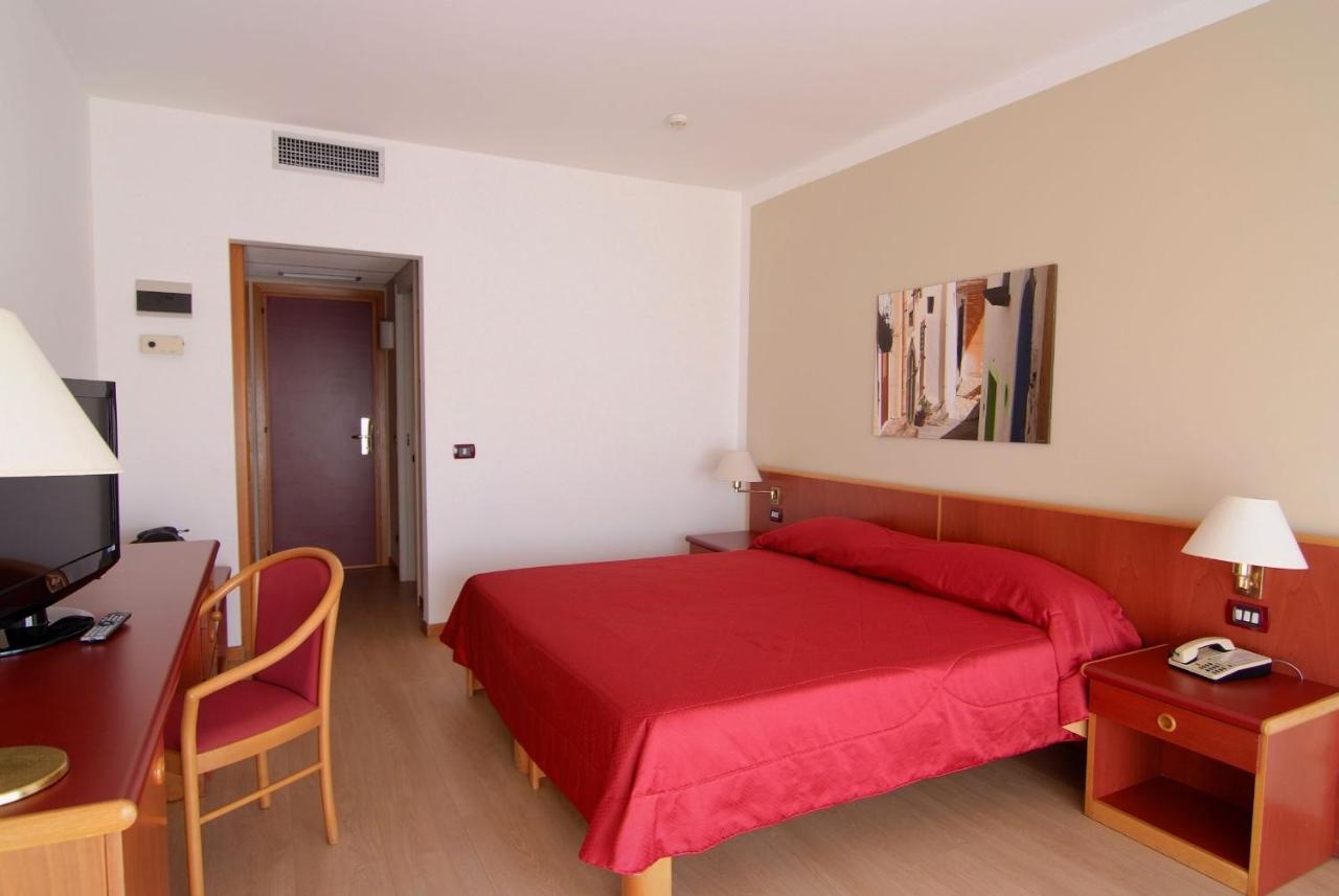 Hotel Torre Normanna Altavilla Milicia Ngoại thất bức ảnh